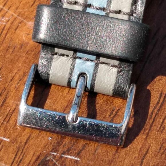 Mens or Womens Coach Watch with Leather Striped Band Running - Picture 3 of 10